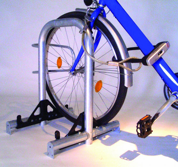 Bild:BETA-CLASSICO med lås-wire cykelställ.