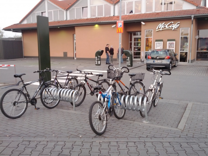 Omega cykelparkering.